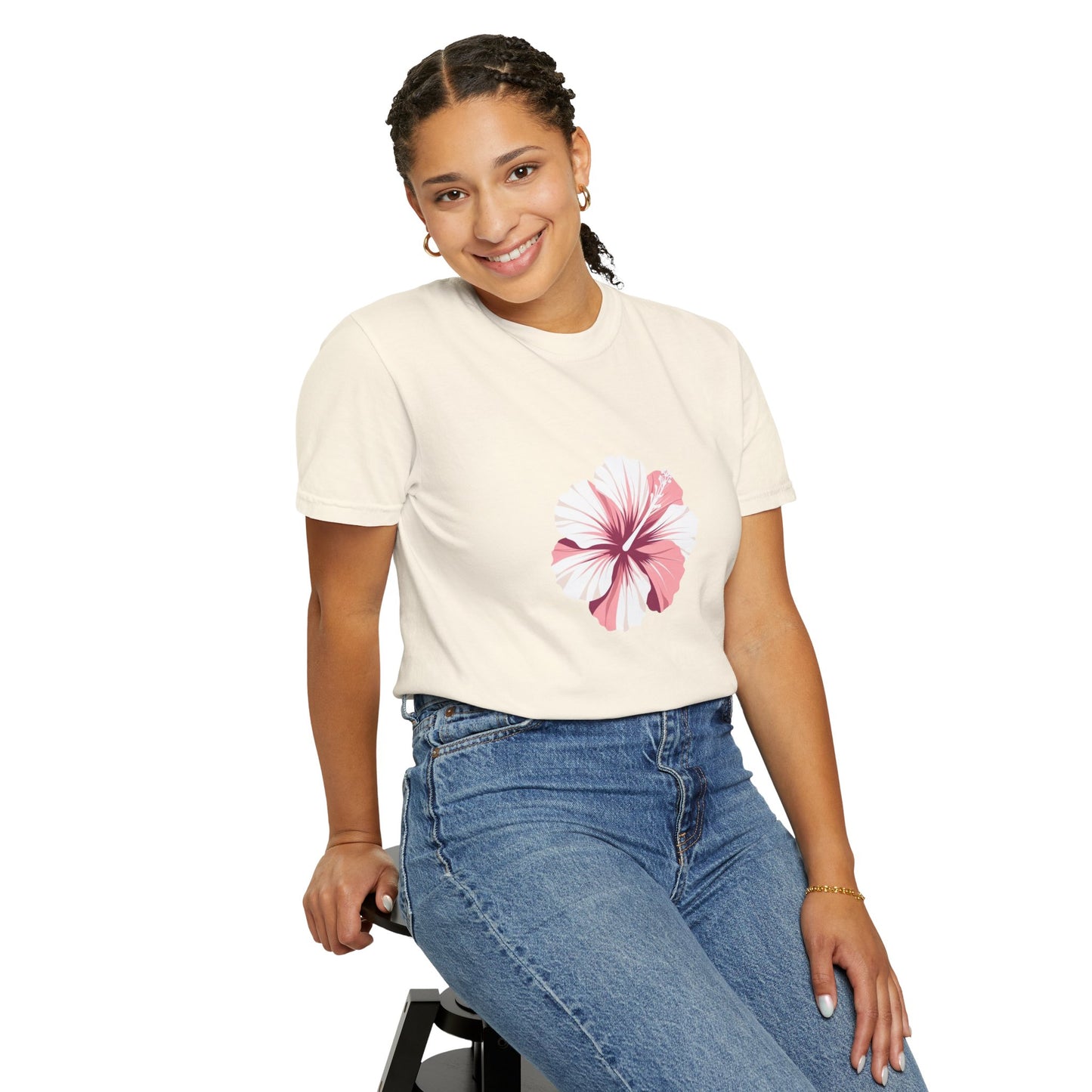 Floral Summer Vibes T-Shirt - Casual Tee, Relaxed Fit, Gift for Mom, Vacation Outfit, Beachwear